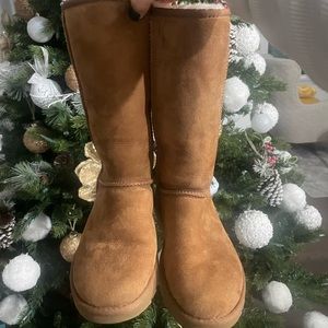 COPY - Like new Uggs!
